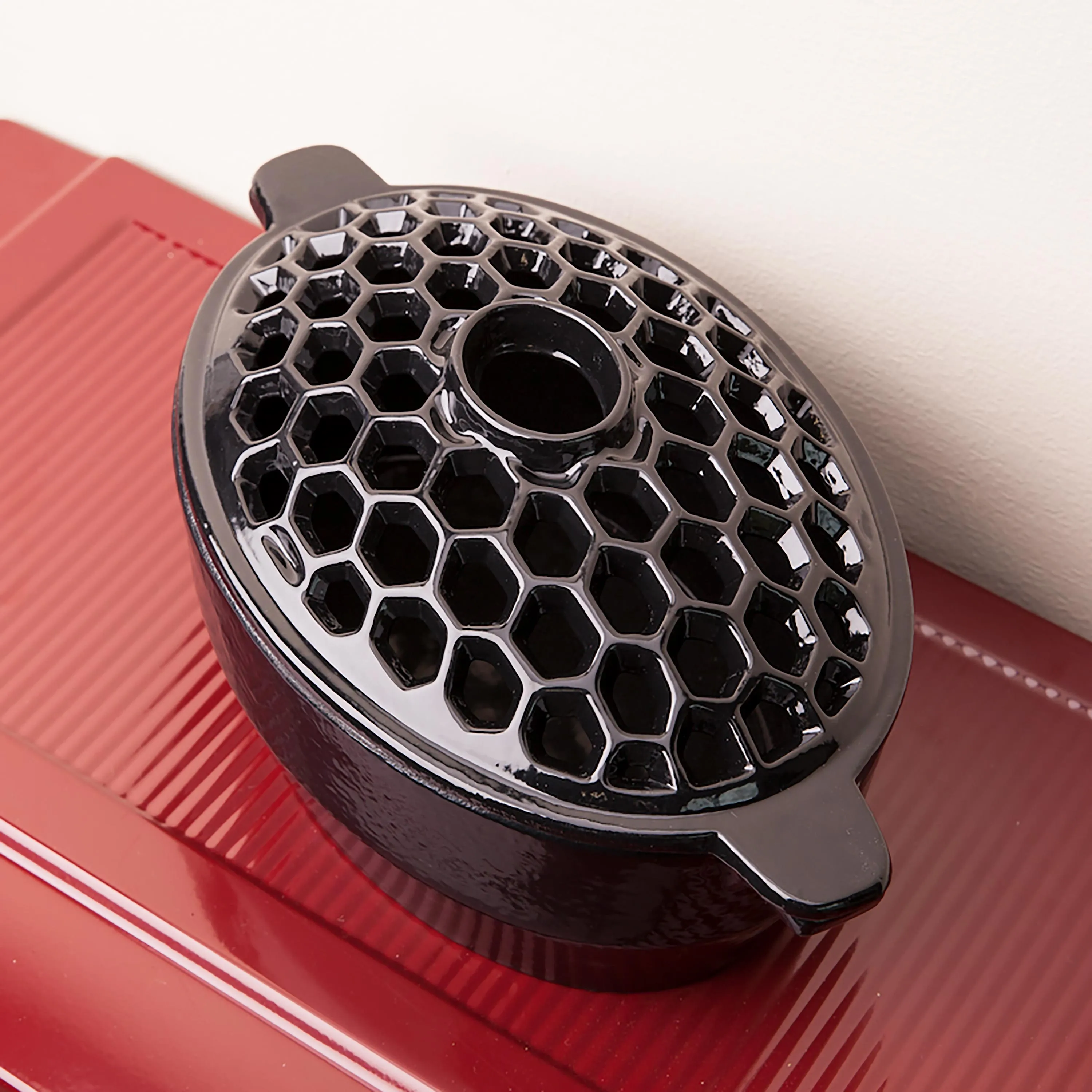 2.3 QT. Cast Iron Lattice Wood Stove Steamer
