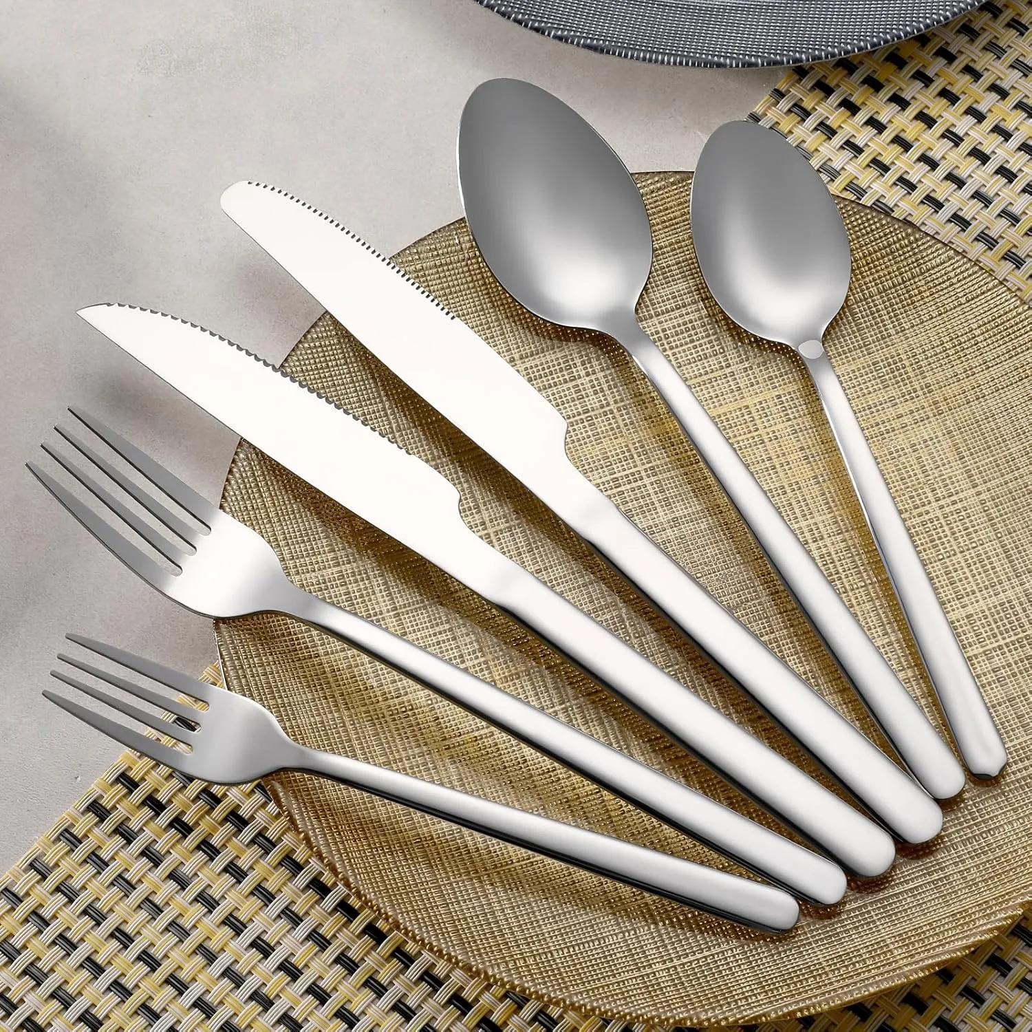 24 Pcs Silverware Set with Steak Knives, Stainless Steel Flatware Set for 4, Food-Grade Cutlery Set, Mirror Polished Tableware Eating Utensils Set for Kitchen, Knife Fork Spoon Set, Dishwasher Safe