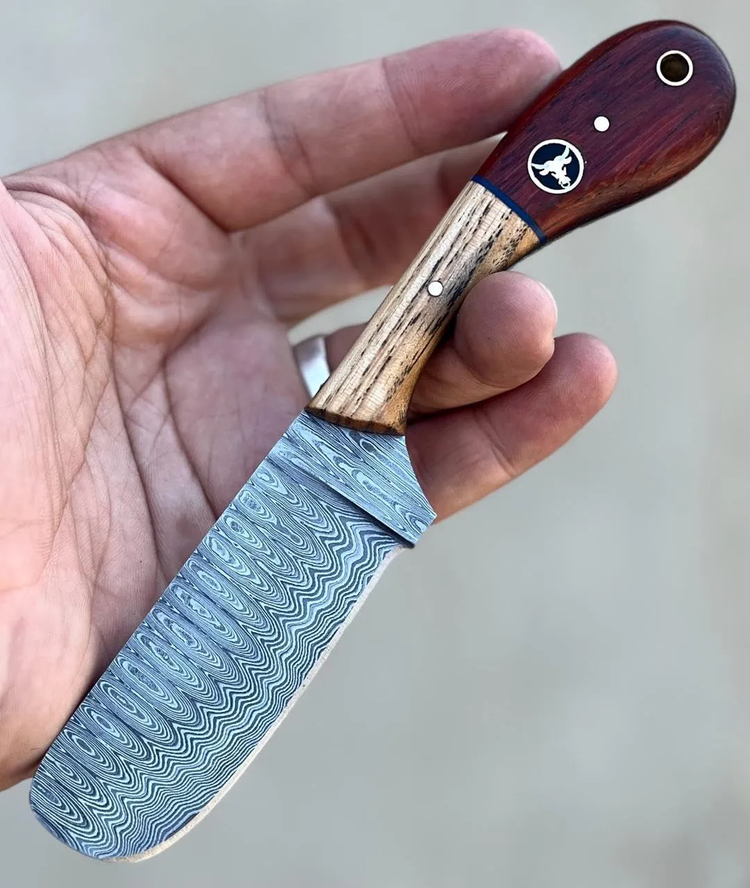 8" Handmade Damascus Bull Cutter Knife with Leather Sheath - Western Cowboy knife for Hunting, Skinning, Camping, and outdoor activities (Red & Ash)