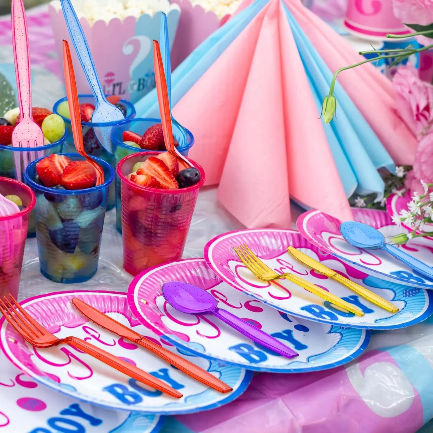 Lasnten 180 Pieces Glitter Plastic Silverware Set Disposable Clear Plastic Cutlery Flatware for Party 60 Knives 60 Spoons 60 Fork for Party Birthday Dinnerware Supplies(Multicolor)
