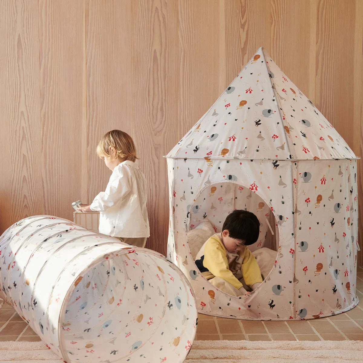 Liewood oaks pop-up speeltent circus/sandy