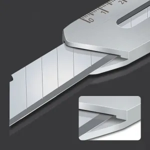 Multifunctional knife set