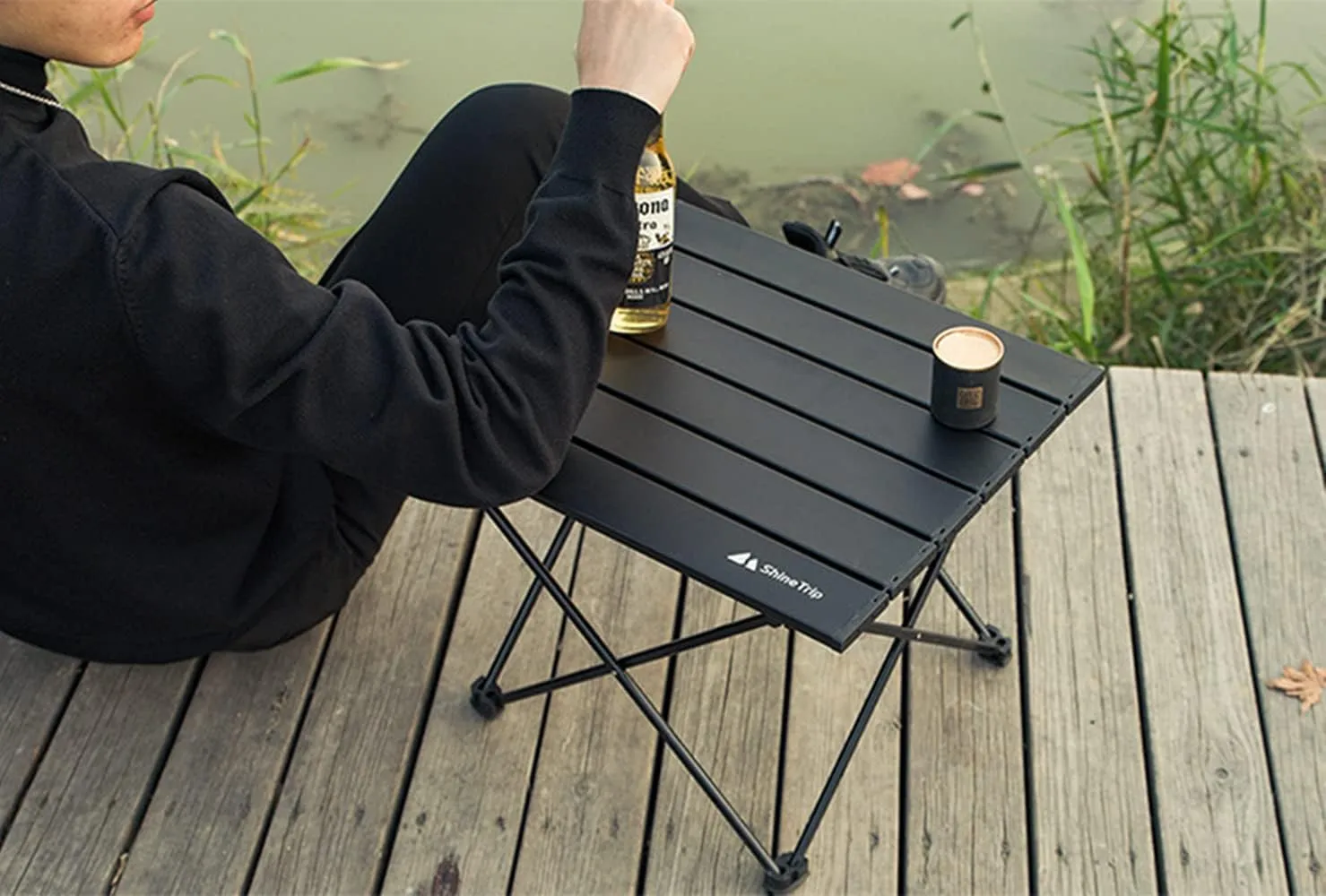 UNISTRENGH Portable Camping Table with Carrying Bag Lightweight Aluminum Alloy Foldable Tabletop for Outdoor Hunting Cooking Picnic BBQ (Medium-22.05''L x15.94''W x18.31''H, Black without storage bag)